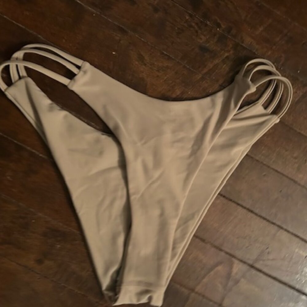 NEW Size medium nude  swim wear suit bottom womens swimming